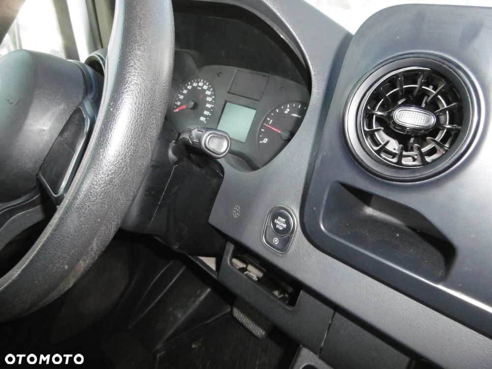 Mercedes-Benz Sprinter - 8