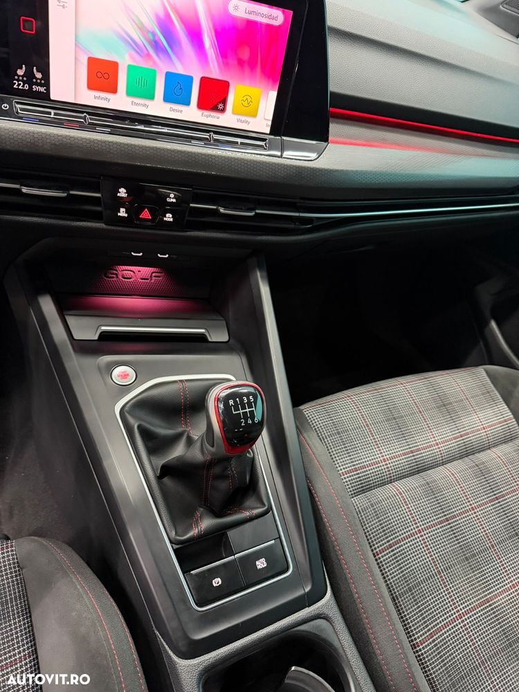 Volkswagen Golf 2.0 TSI GTI Performance - 11