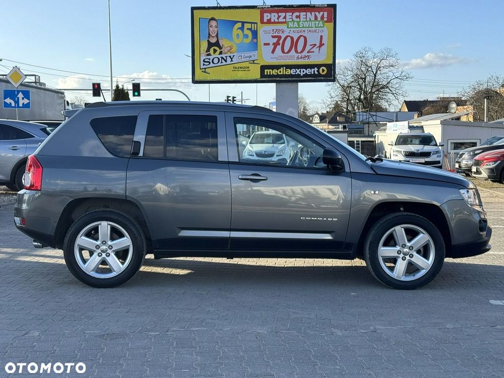 Jeep Compass - 10