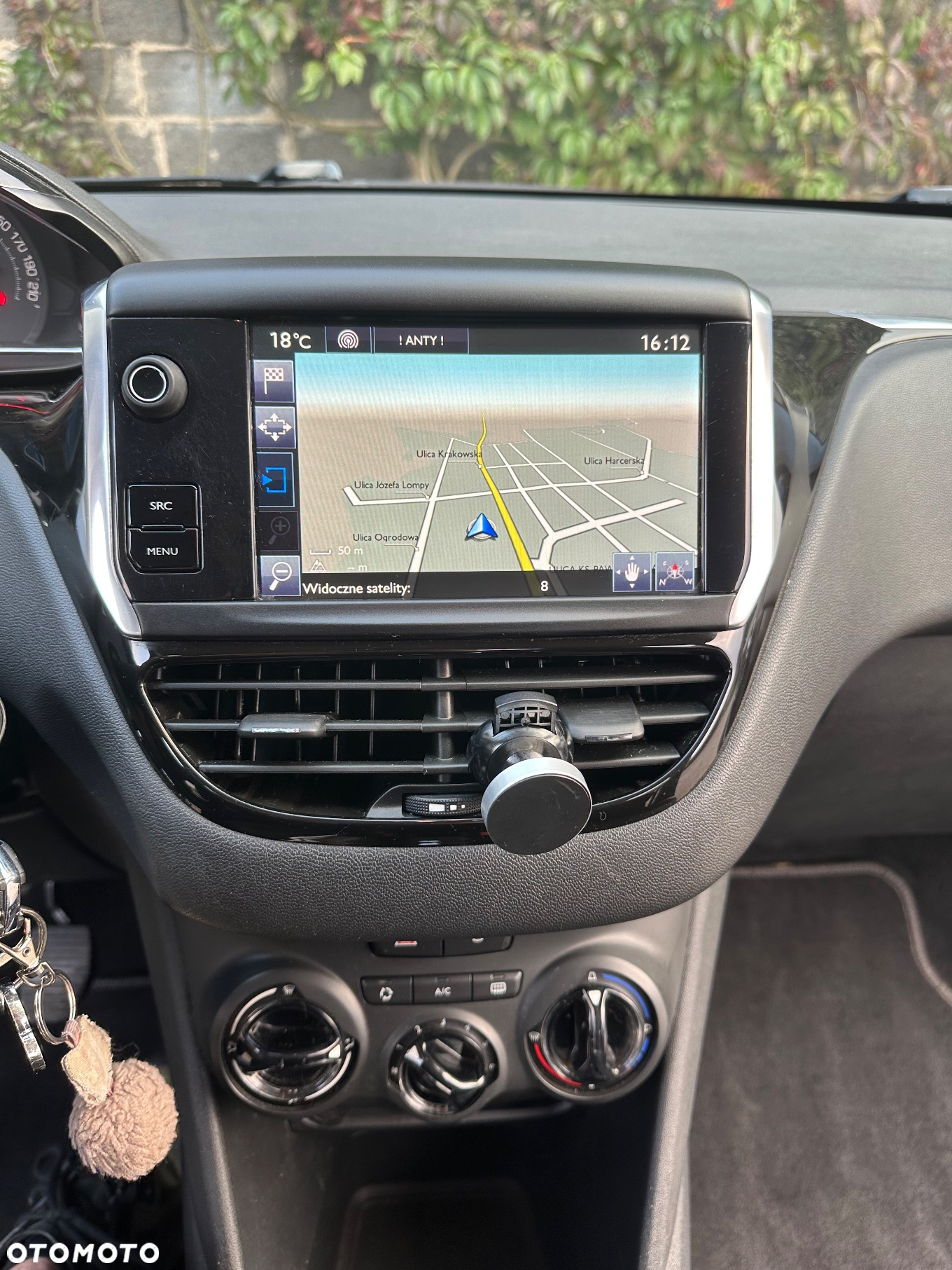 Peugeot 208 1.2 PureTech Style - 18