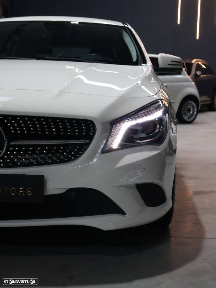 Mercedes-Benz CLA 200 d Shooting Brake Urban - 11