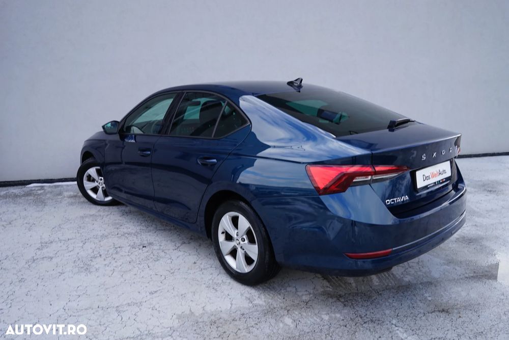 Skoda Octavia 2.0 TDI DSG Ambition - 4