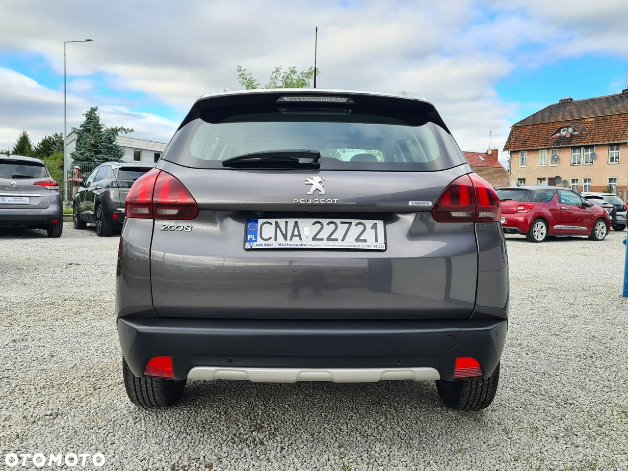 Peugeot 2008 1.2 Pure Tech Allure S&S - 6