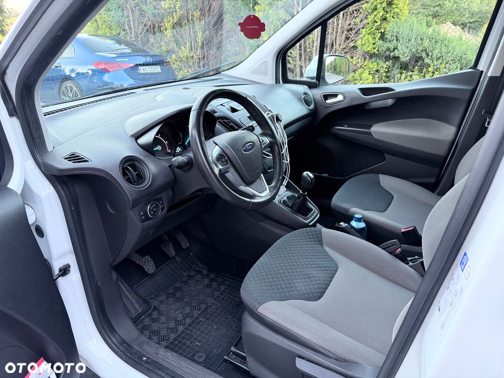 Ford Tourneo Courier 1.5 TDCi Trend - 17