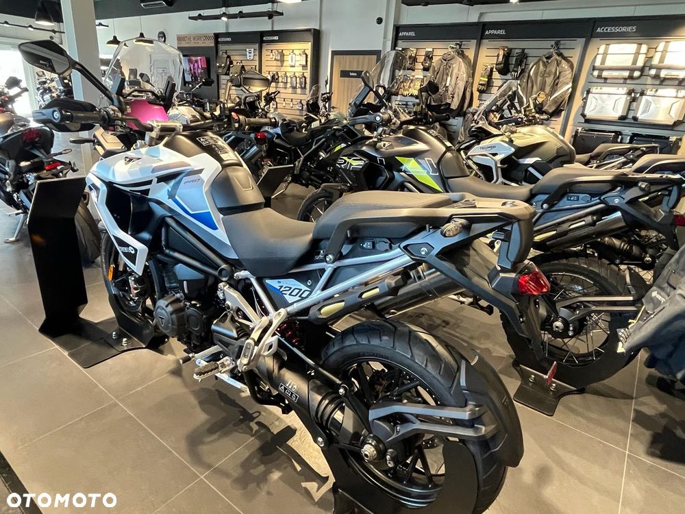 Triumph Tiger - 14