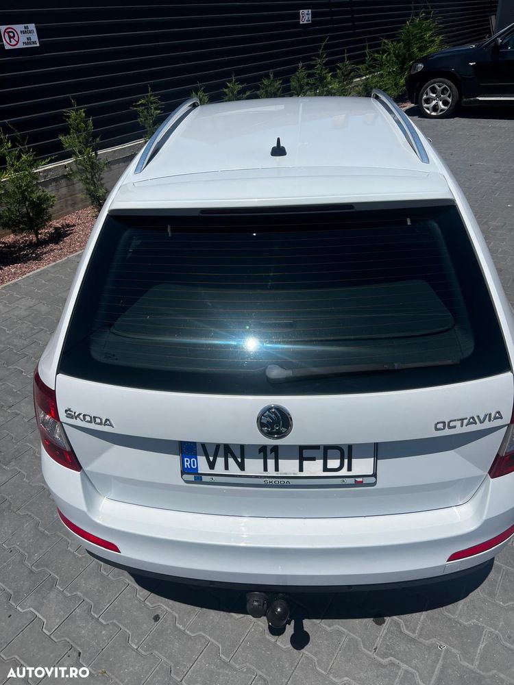 Skoda Octavia 1.6 TDI Premium Edition - 28