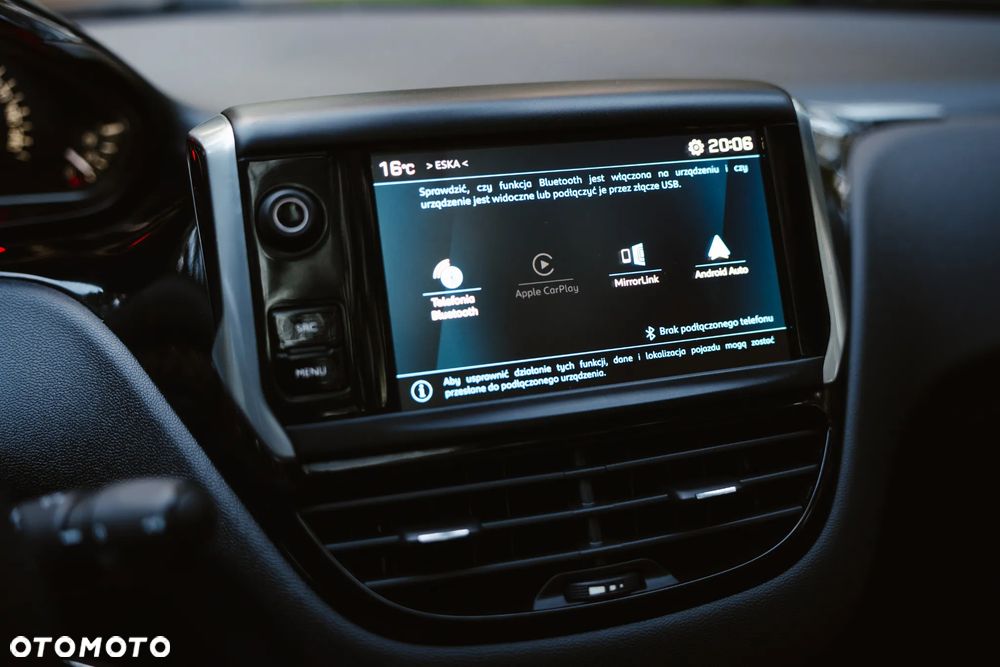 Peugeot 208 PureTech 82 Start & Stop Allure - 21