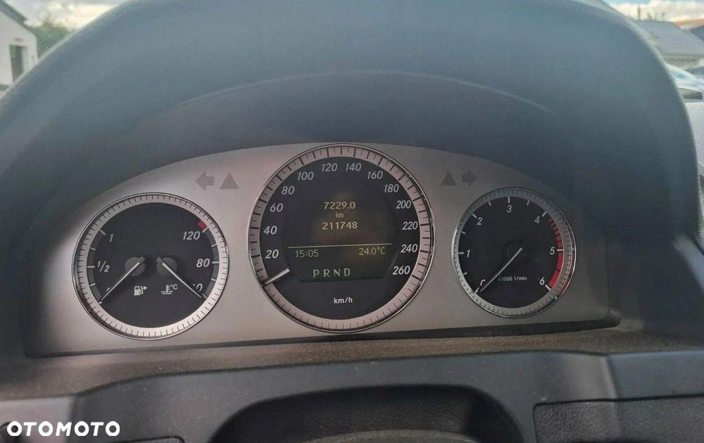 SILNIK KOMPLETNY 646811 MERCEDES C W204 2.2 CDI 646.811 - 9