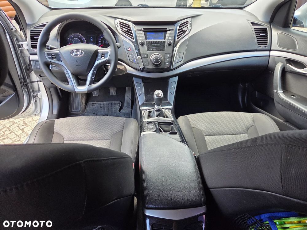 Hyundai i40 1.6 Comfort - 11