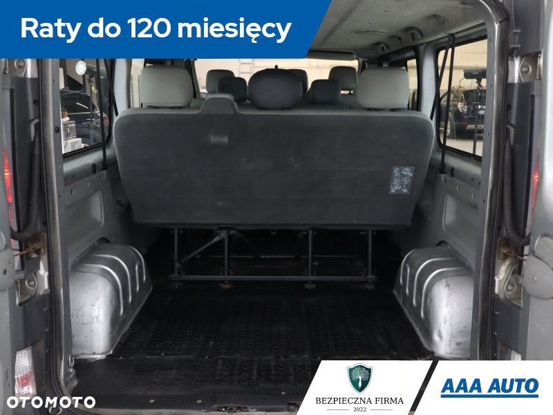 Renault Trafic - 16