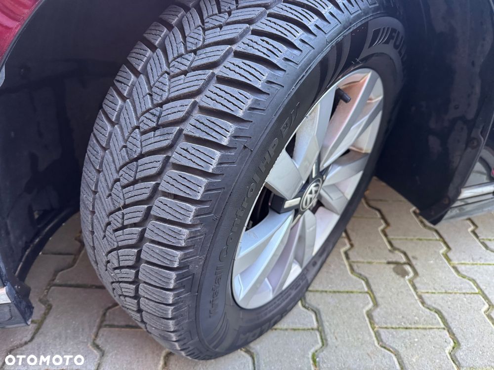 Volkswagen Passat 2.0 TDI SCR DSG Highline - 33