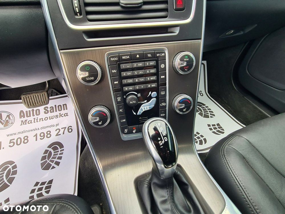 Volvo V60 T5 Drive-E Momentum - 14