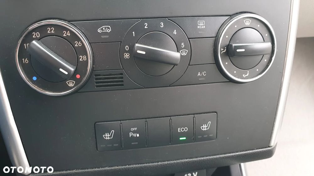 Mercedes-Benz Klasa B 180 BlueEFFICIENCY Edition - 31