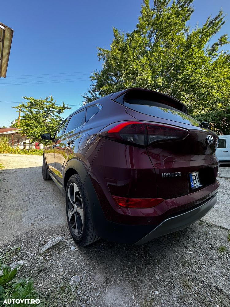 Hyundai Tucson 2.0 CRDI 4WD Automatik Premium - 6