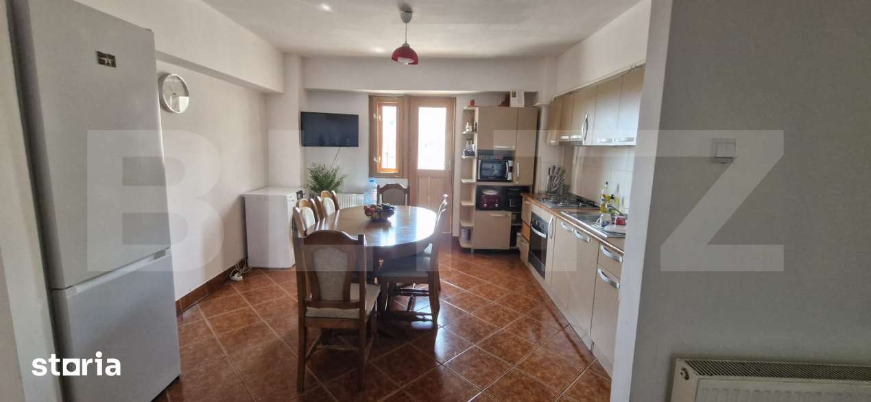 Apartament de vanzare, 72 mp, zona Micro 12 — fotografia 1