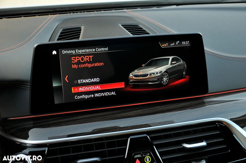 BMW Seria 5 520d AT - 30