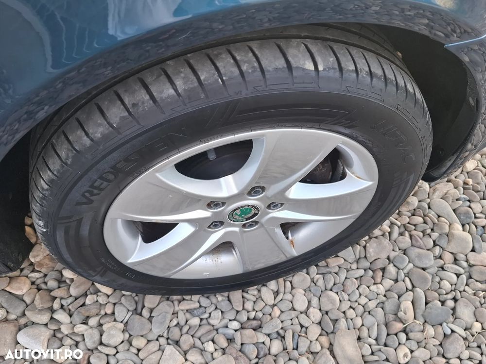 Skoda Octavia 1.6 TDI ELEGANCE - 10