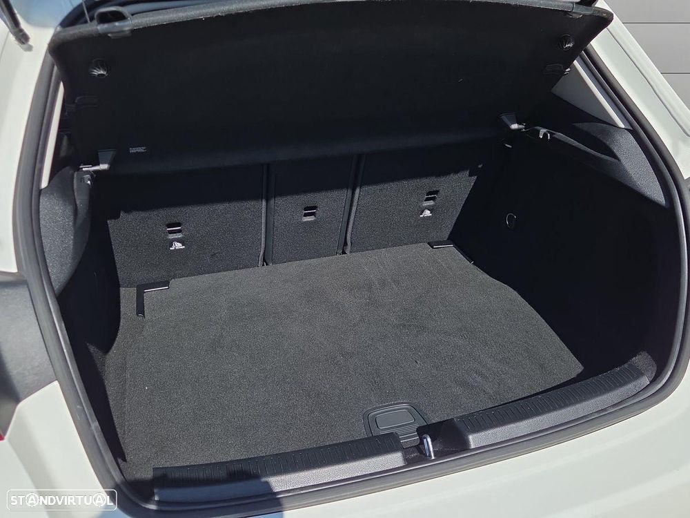 Mercedes-Benz A 200 Standard - 23