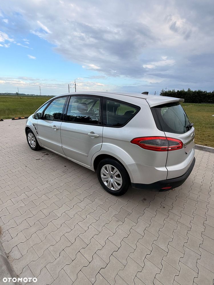 Ford S-Max 2.0 TDCi DPF Titanium - 4