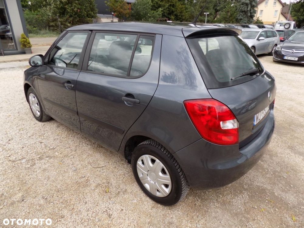 Skoda Fabia - 4