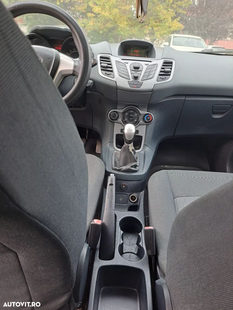 Ford Fiesta 1.25i Trend - 1