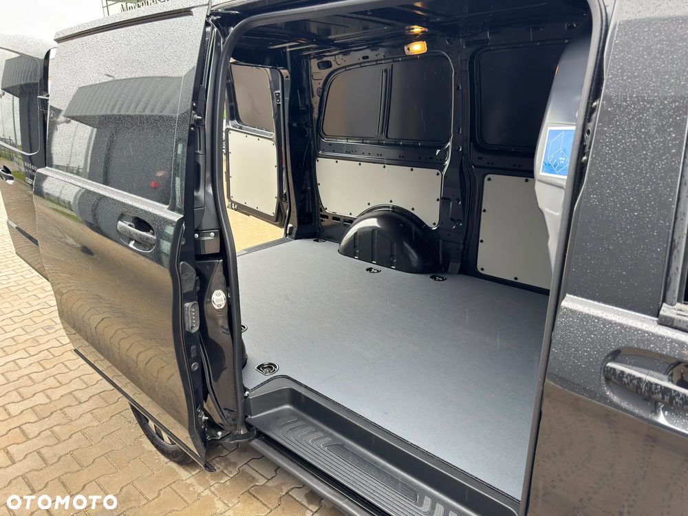 Mercedes-Benz Vito - 25