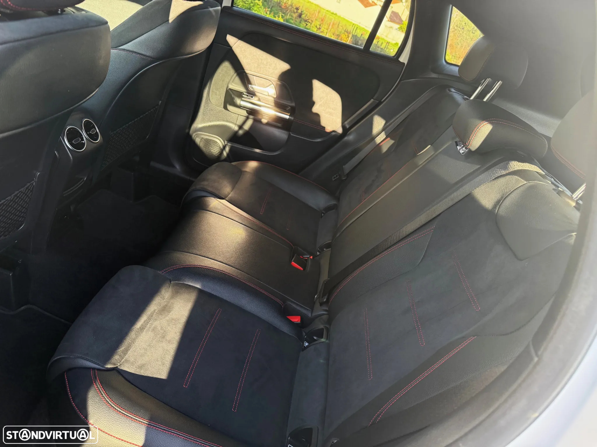 Mercedes-Benz GLA 250 e AMG Line - 19