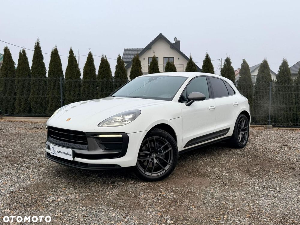 Porsche Macan - 1