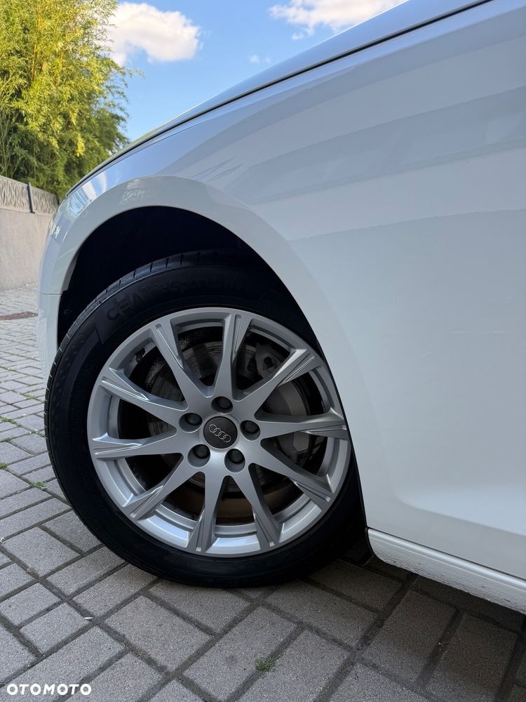 Audi A4 Avant 40 TDI quattro S tronic advanced - 20