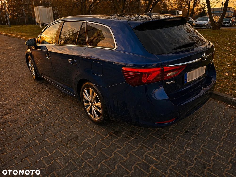 Toyota Avensis 2.0 D-4D Active Business - 5