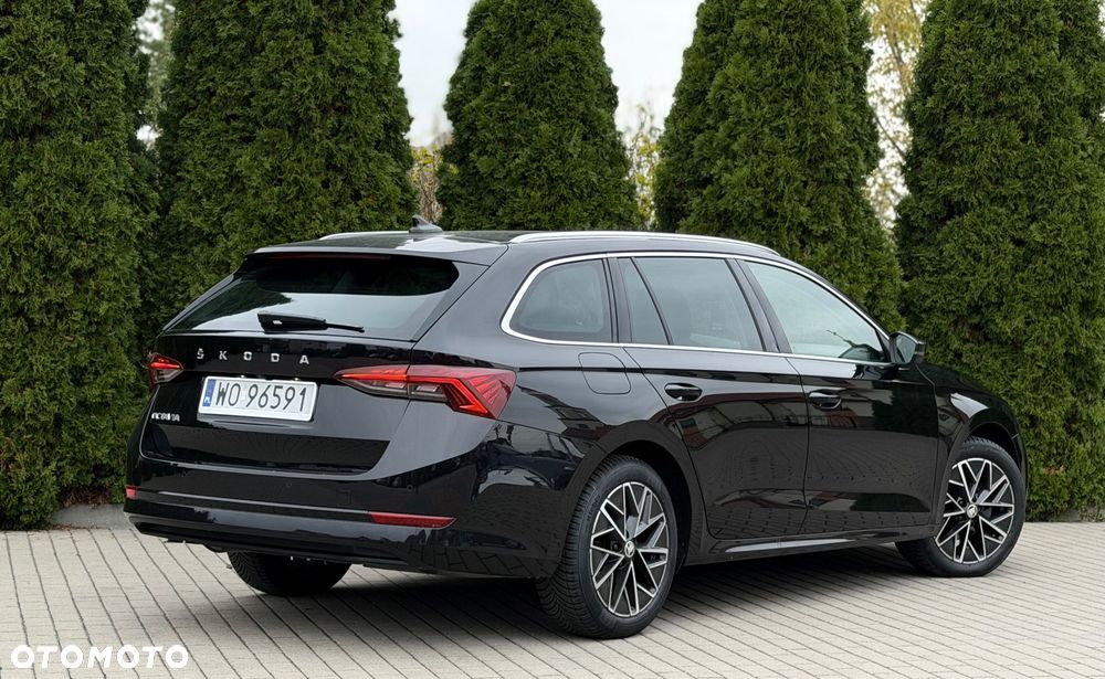 Skoda Octavia 2.0 TDI Sportline DSG - 21