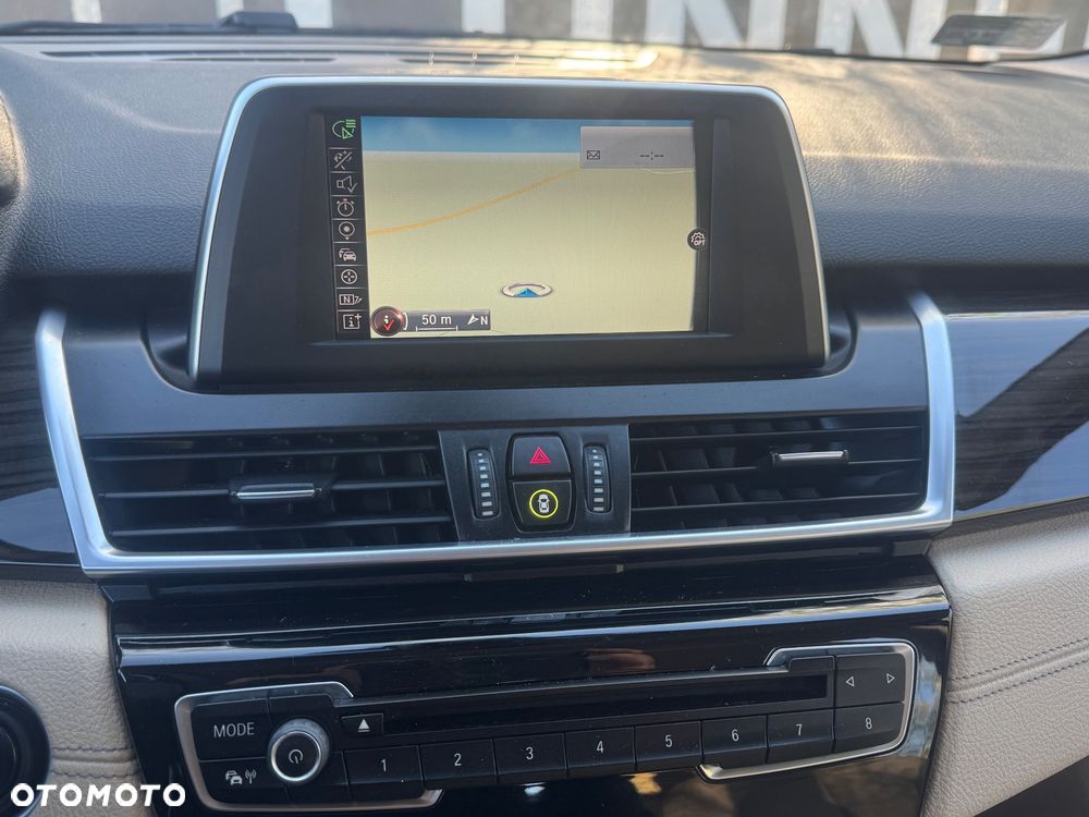BMW Seria 2 218i Luxury Line - 29