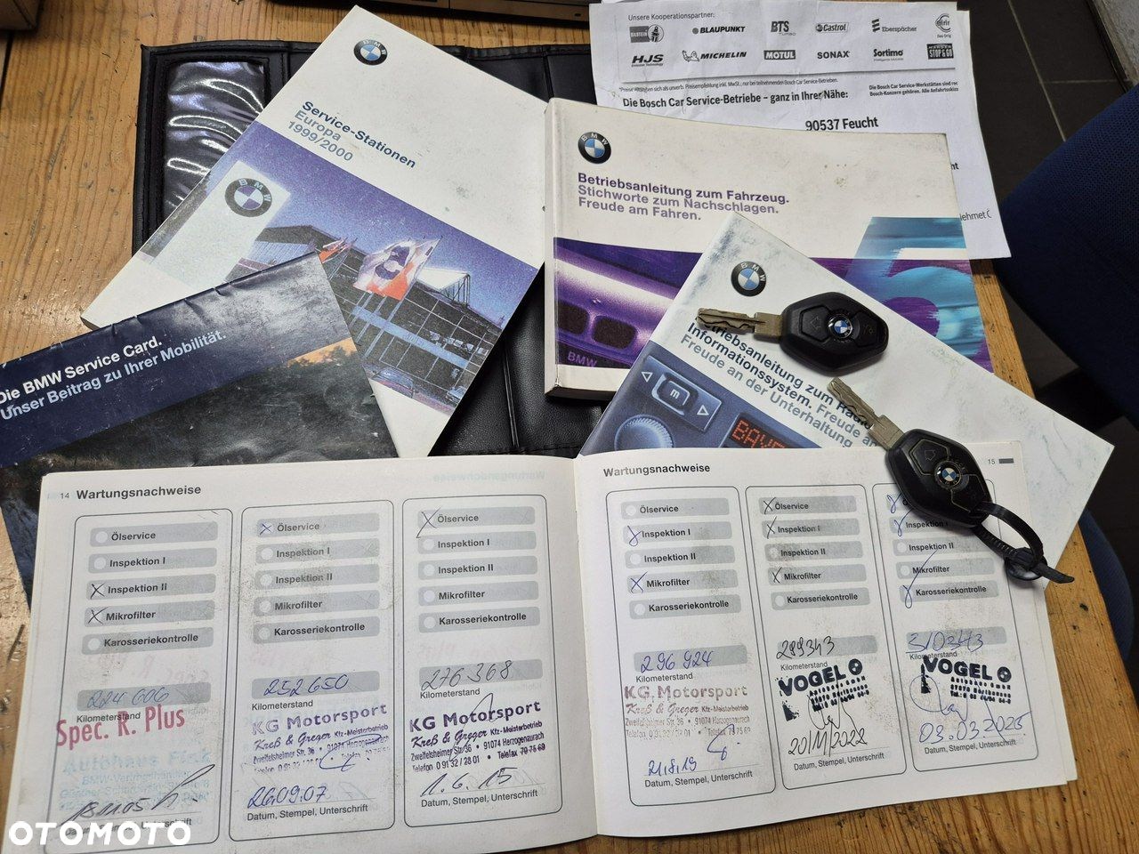 BMW Seria 5 523i - 23