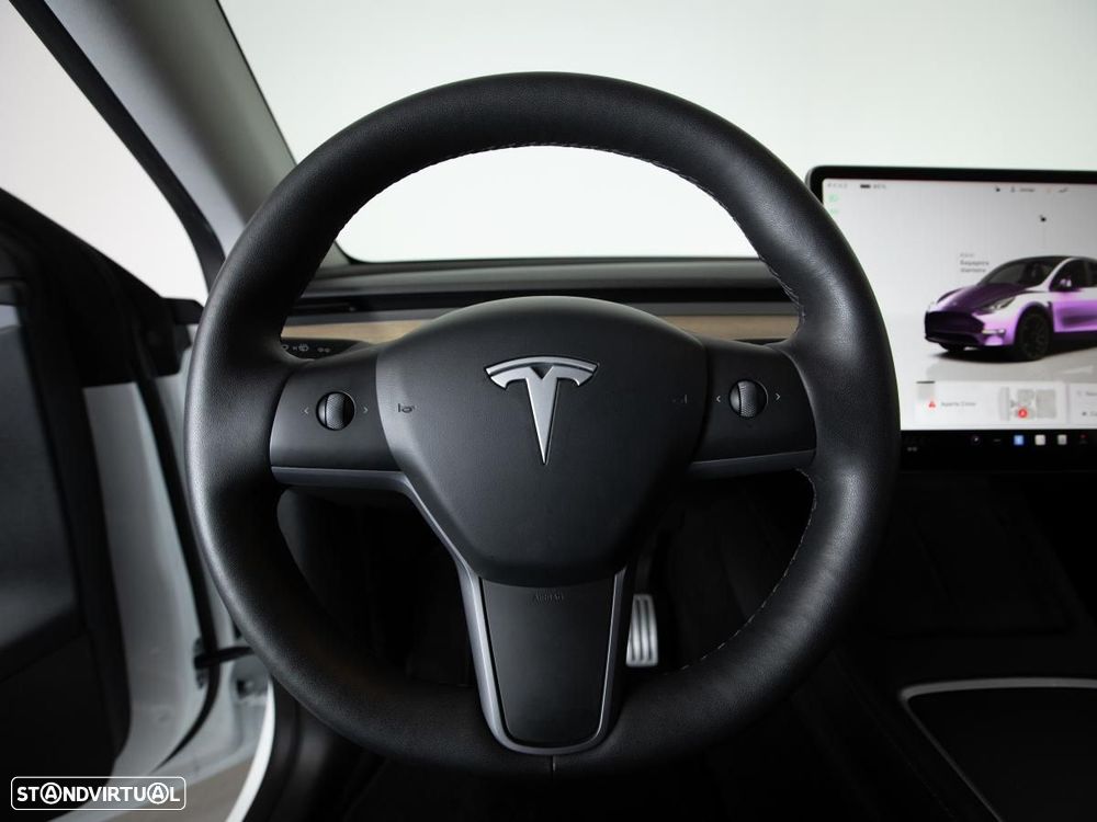 Tesla Model Y Performance Dual Motor AWD - 14