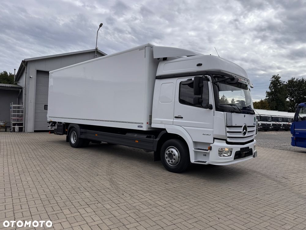 Mercedes-Benz ATEGO - 31