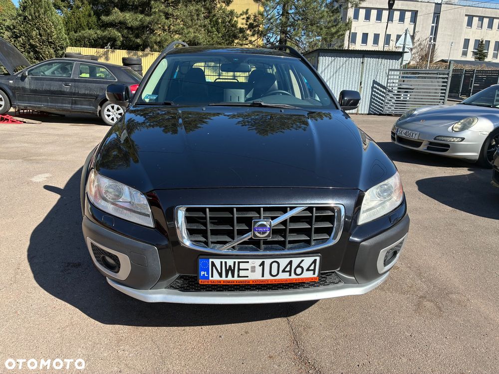 Volvo XC 70 D5 AWD Momentum - 2