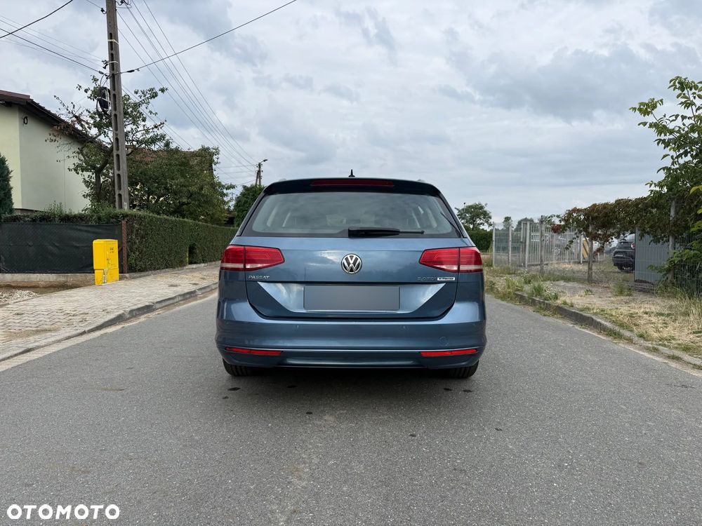Volkswagen Passat - 6