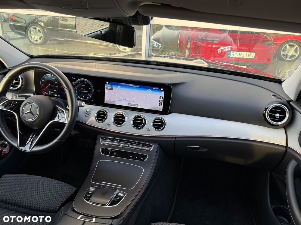 Mercedes-Benz Klasa E 220 d 4-Matic AMG - 34