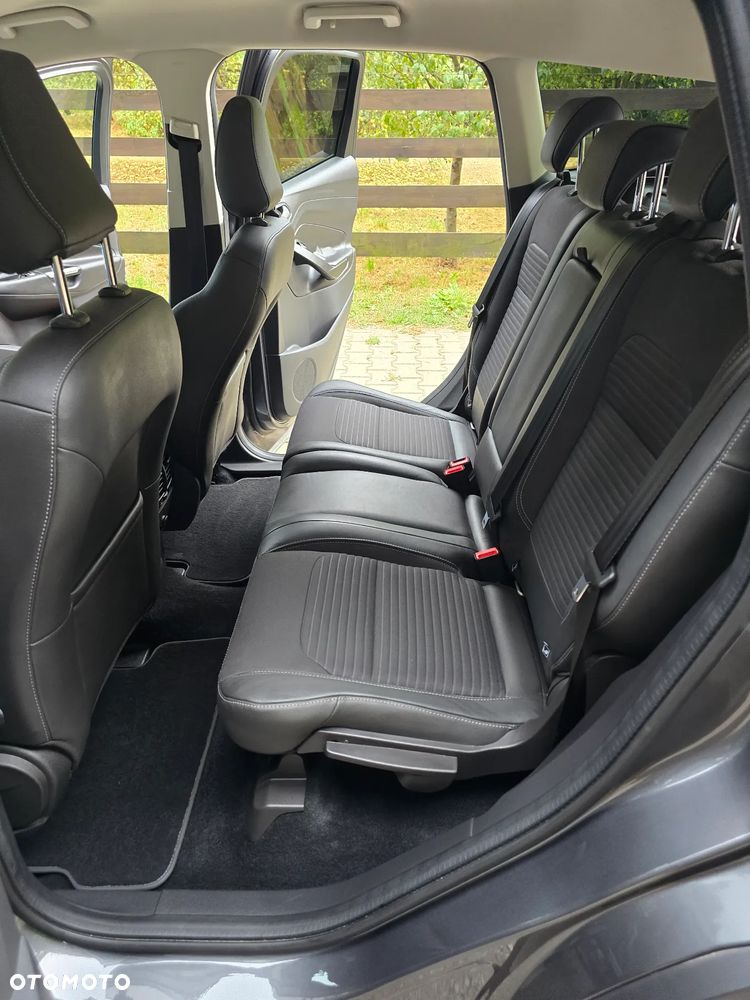 Ford Kuga 1.6 EcoBoost 2x4 Titanium - 22