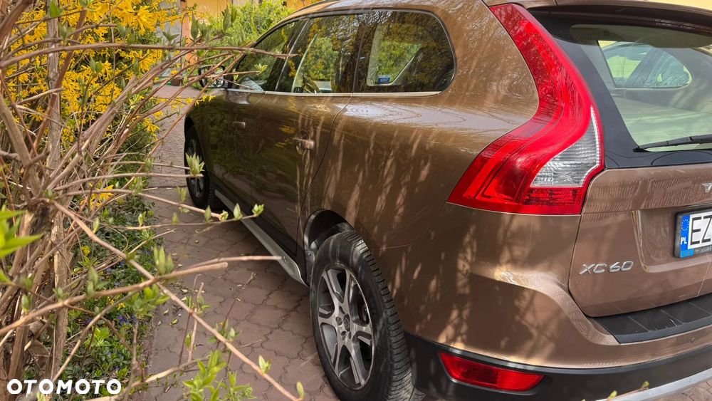 Volvo XC 60 D5 AWD Summum - 3