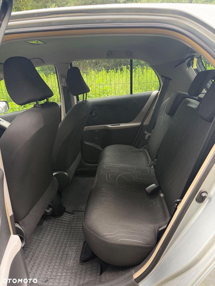 Toyota Yaris 1.0 Entry - 9