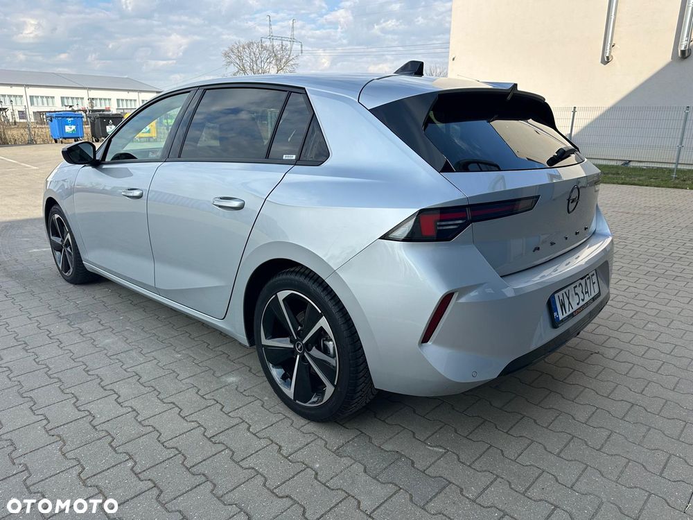 Opel Astra 1.5 D Automatik GS Line - 4