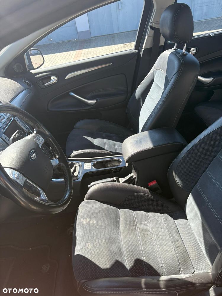 Ford Mondeo 2.0 Titanium - 12