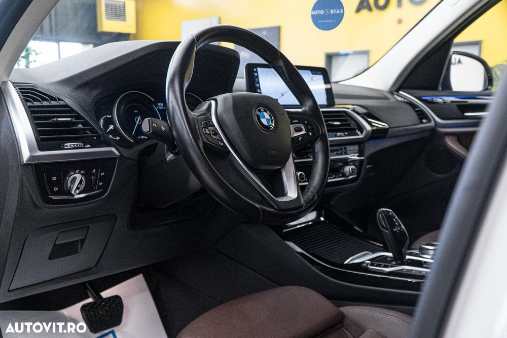BMW X3 xDrive20d Aut. Luxury Line - 7