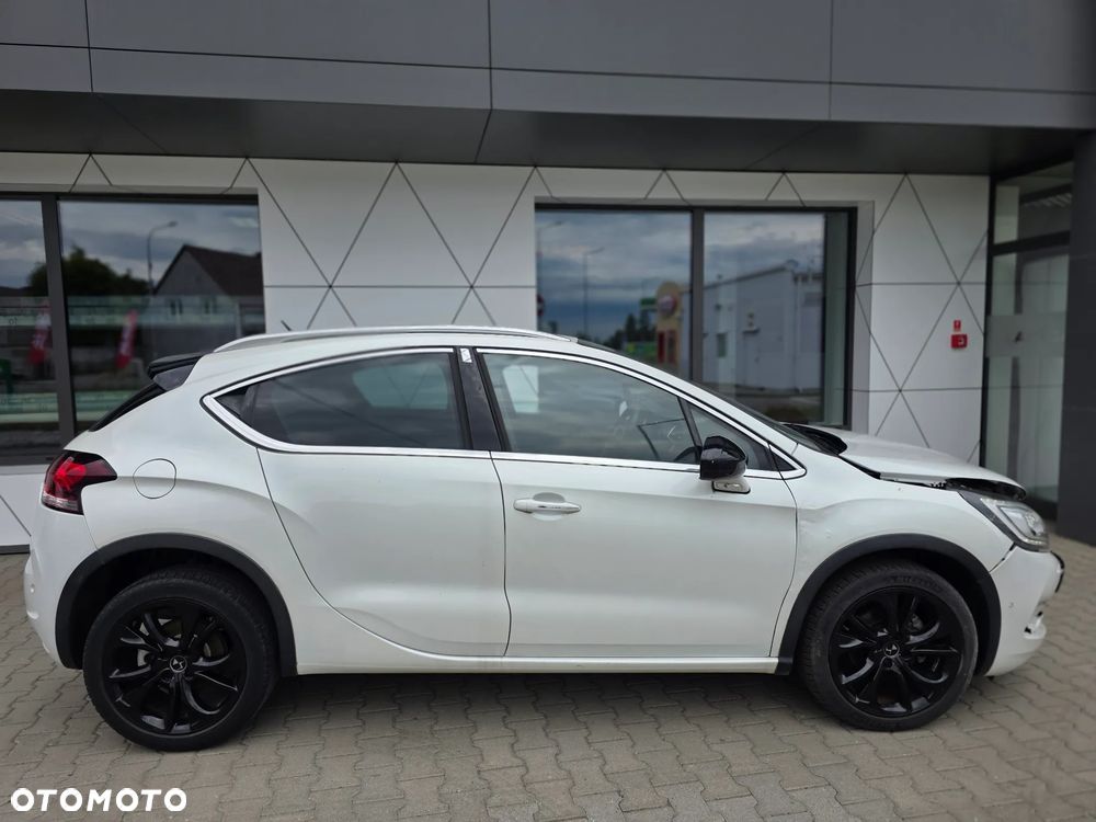 DS Automobiles DS 4 Crossback - 11