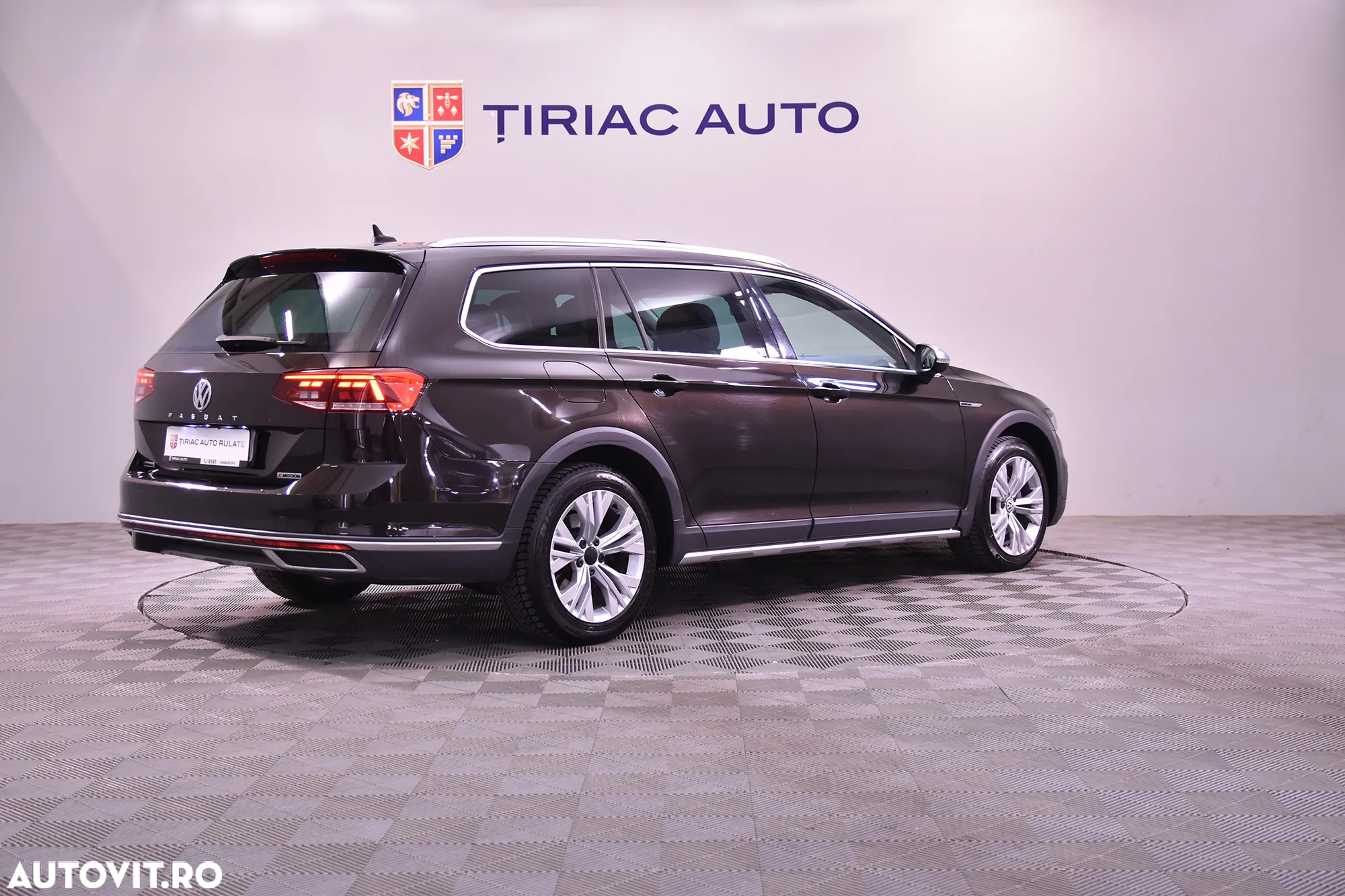 Volkswagen Passat Alltrack 2.0 TDI DSG 4Motion - 5