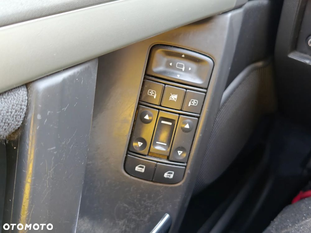 Opel Vectra 1.9 CDTI DPF Cosmo - 29