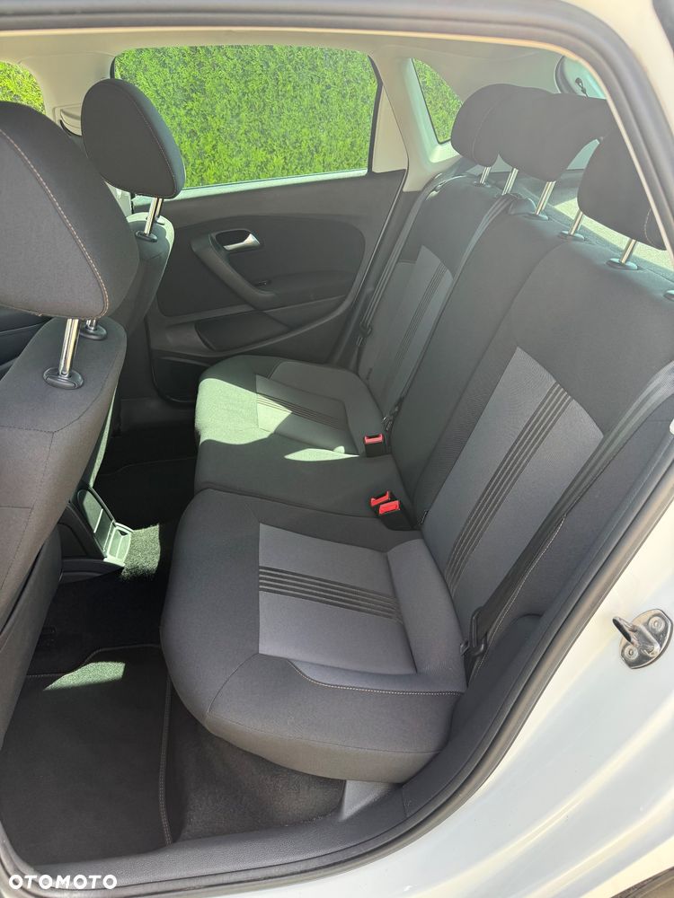 Volkswagen Polo 1.4 TDI Blue Motion Technology Allstar - 19