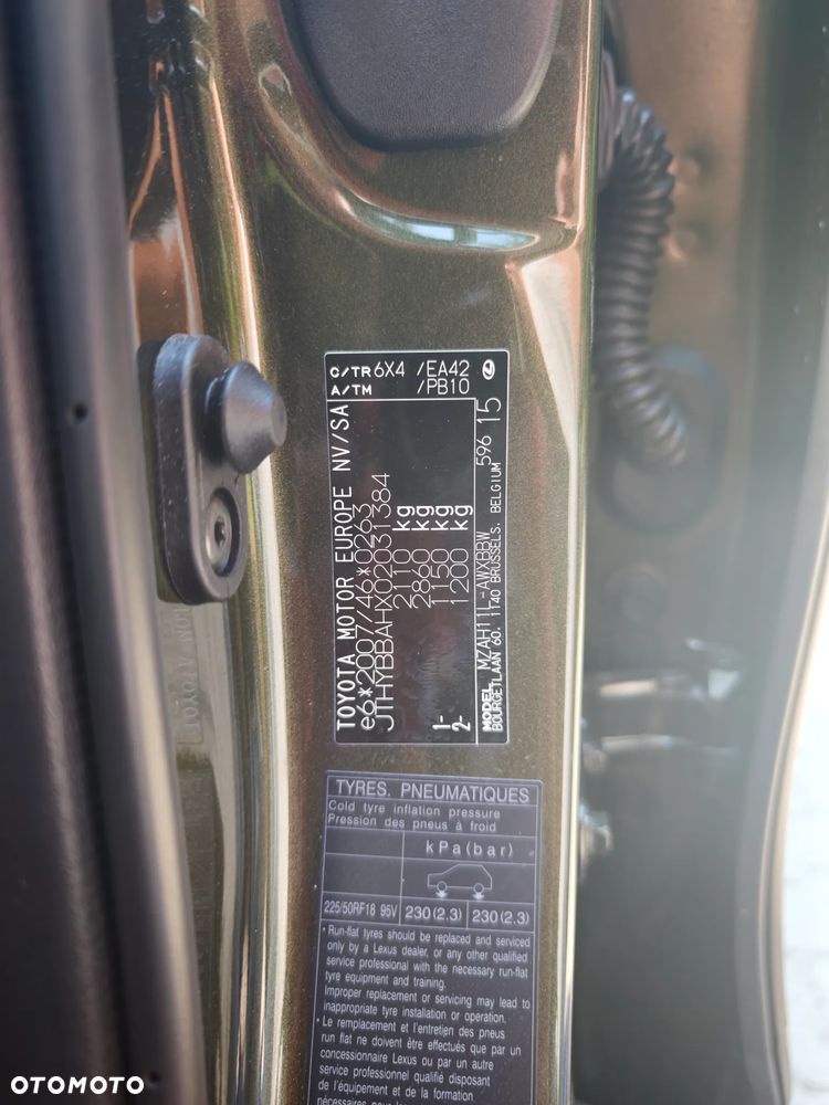 Lexus UX - 32