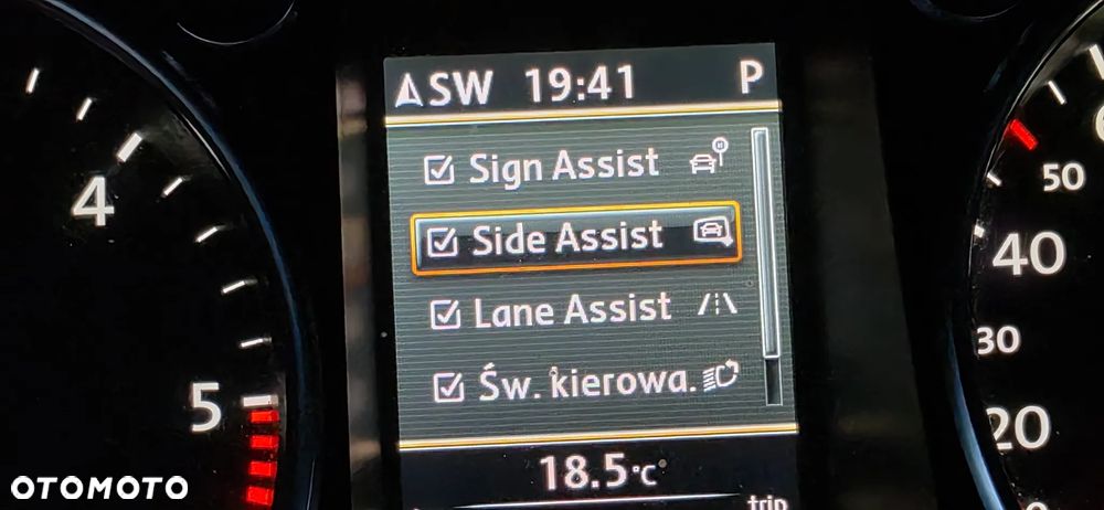 Volkswagen Passat 2.0 TDI 4Mot Highline DSG - 21